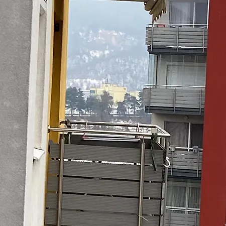 Sleep4-freep-mountainview-balcony-petfriendly * Brasov